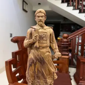 tran-quoc-tuan-G5525-6 Tượng Trần Quốc Tuấn Gỗ Sưa Bắc Vân Tím Lịm Có Sơn G5525