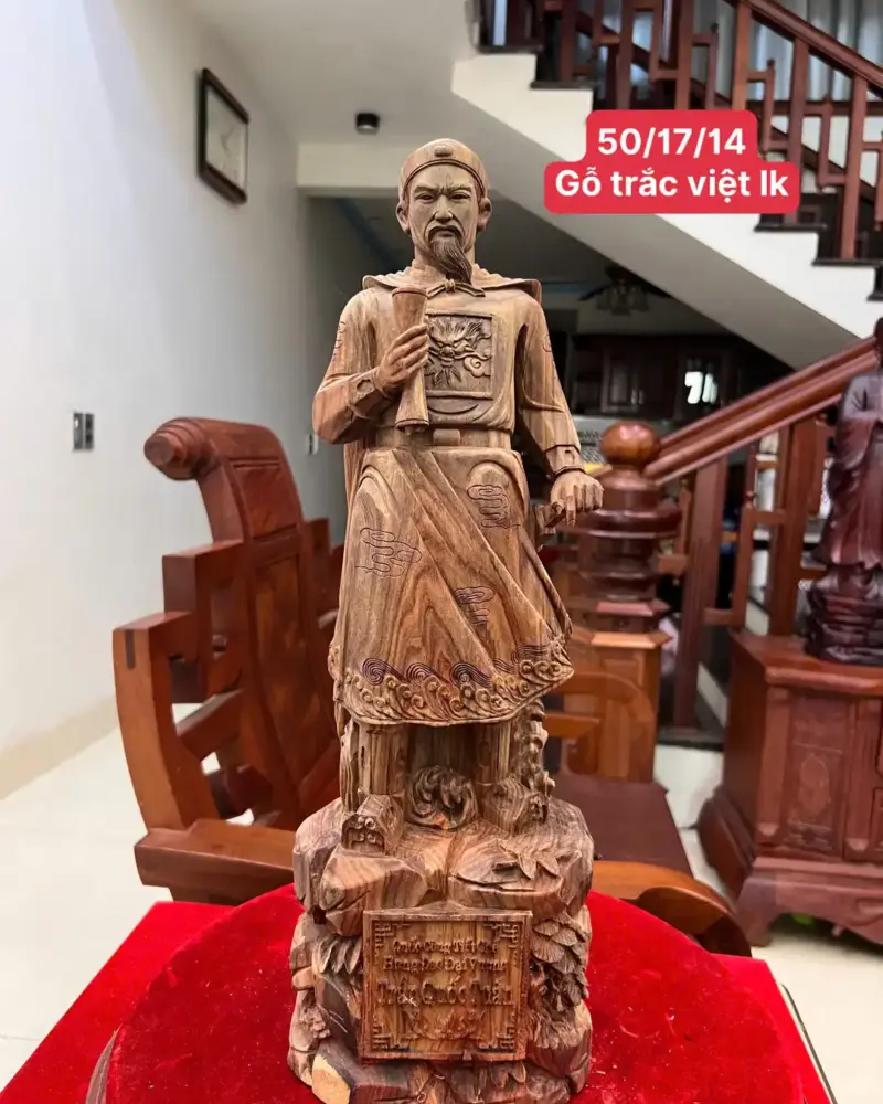 tran-quoc-tuan-G5543-1 Tượng Trần Quốc Tuấn Gỗ Trắc Đen Liền Khối Mộc Đẹp Có Sơn G5543