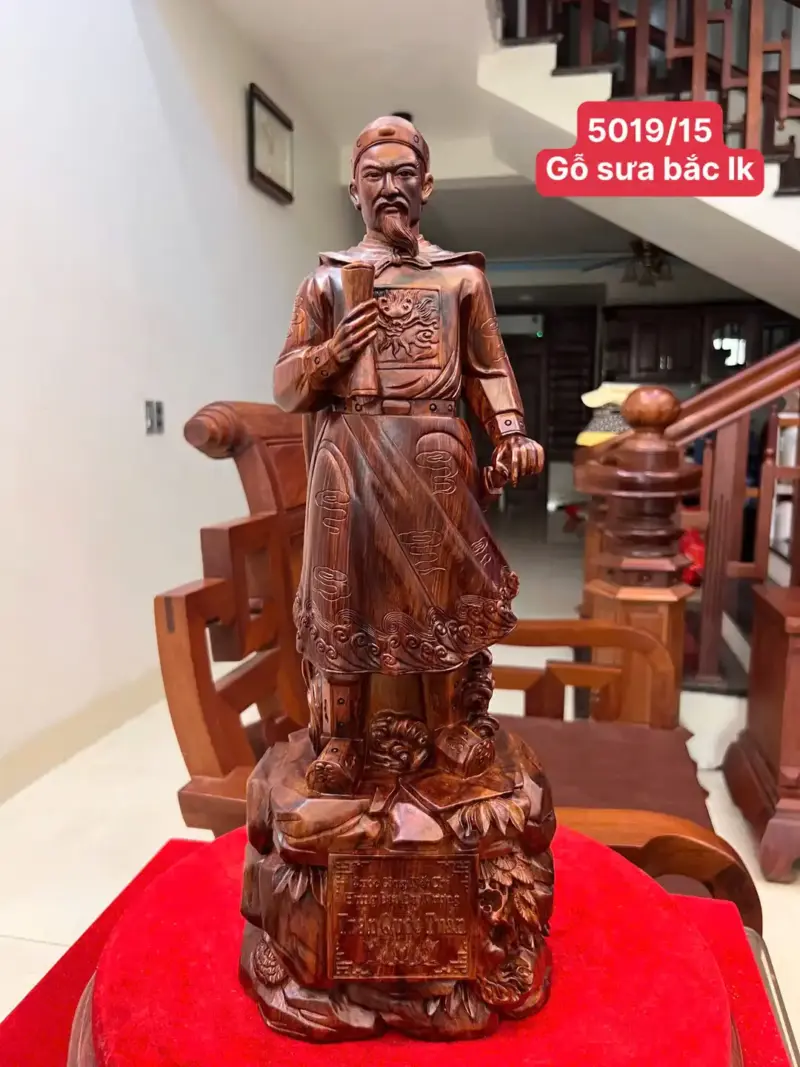 tran-quoc-tuan-G5570-1 Tượng Trần Quốc Tuấn Gỗ Sưa Liền Khối G5570