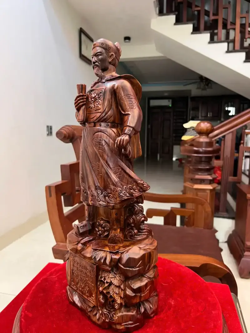 tran-quoc-tuan-G5570-3 Tượng Trần Quốc Tuấn Gỗ Sưa Liền Khối G5570