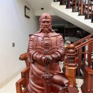 tran-quoc-tuan-G5579-3_1 Tượng Trần Quốc Tuấn Chống Kiếm Gỗ Tử Đàn Liền Khối Đục Kỹ Nét G5579