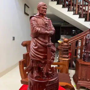 tran-quoc-tuan-G5579-5_1 Tượng Trần Quốc Tuấn Chống Kiếm Gỗ Tử Đàn Liền Khối Đục Kỹ Nét G5579