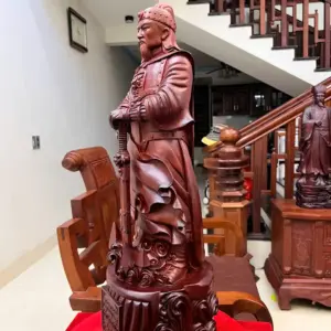 tran-quoc-tuan-G5579-7_1 Tượng Trần Quốc Tuấn Chống Kiếm Gỗ Tử Đàn Liền Khối Đục Kỹ Nét G5579