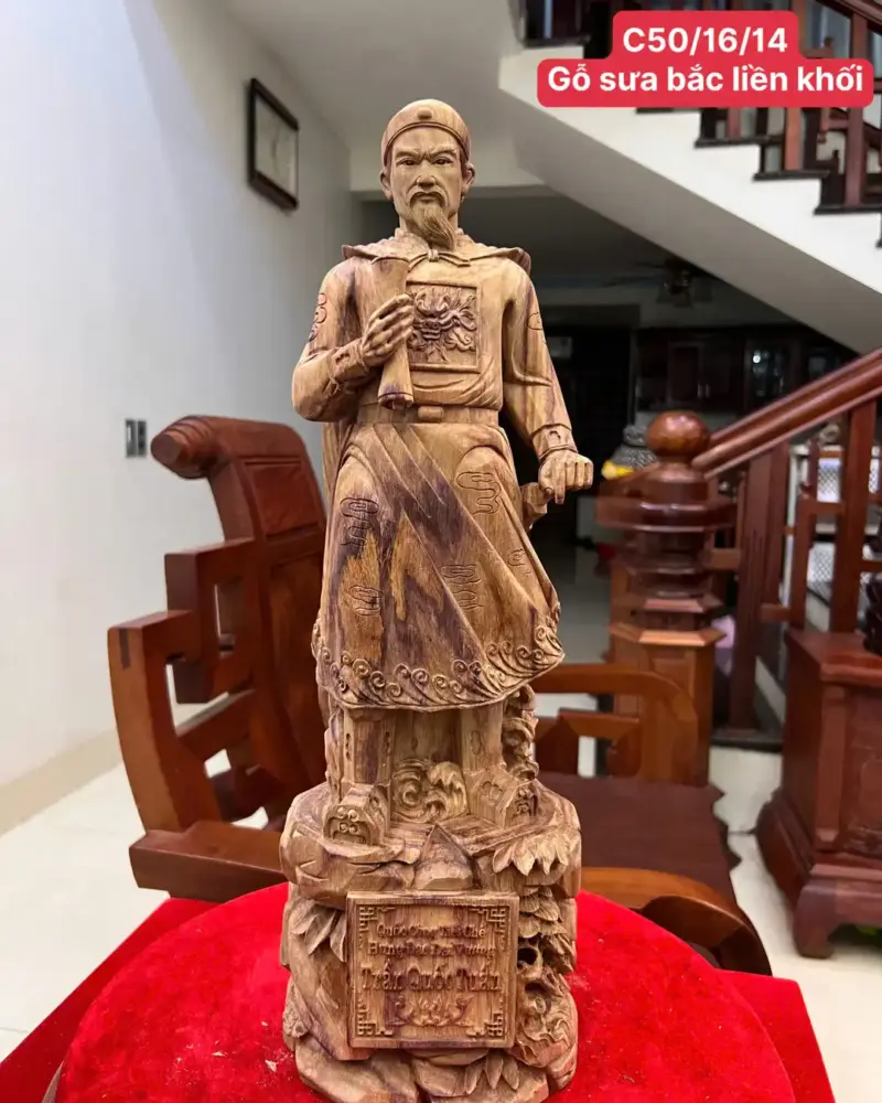 tran-quoc-tuan-G5590-1 Tượng Trần Quốc Tuấn Gỗ Sưa Bắc Vân Tím Có Sơn G5590
