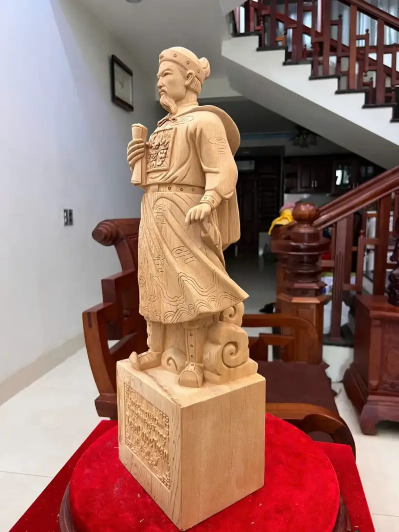 tran-quoc-tuan-G5789-3 Tượng Trần Quốc Tuấn Gỗ Ngọc Am Liền Khối Có Sơn G5789