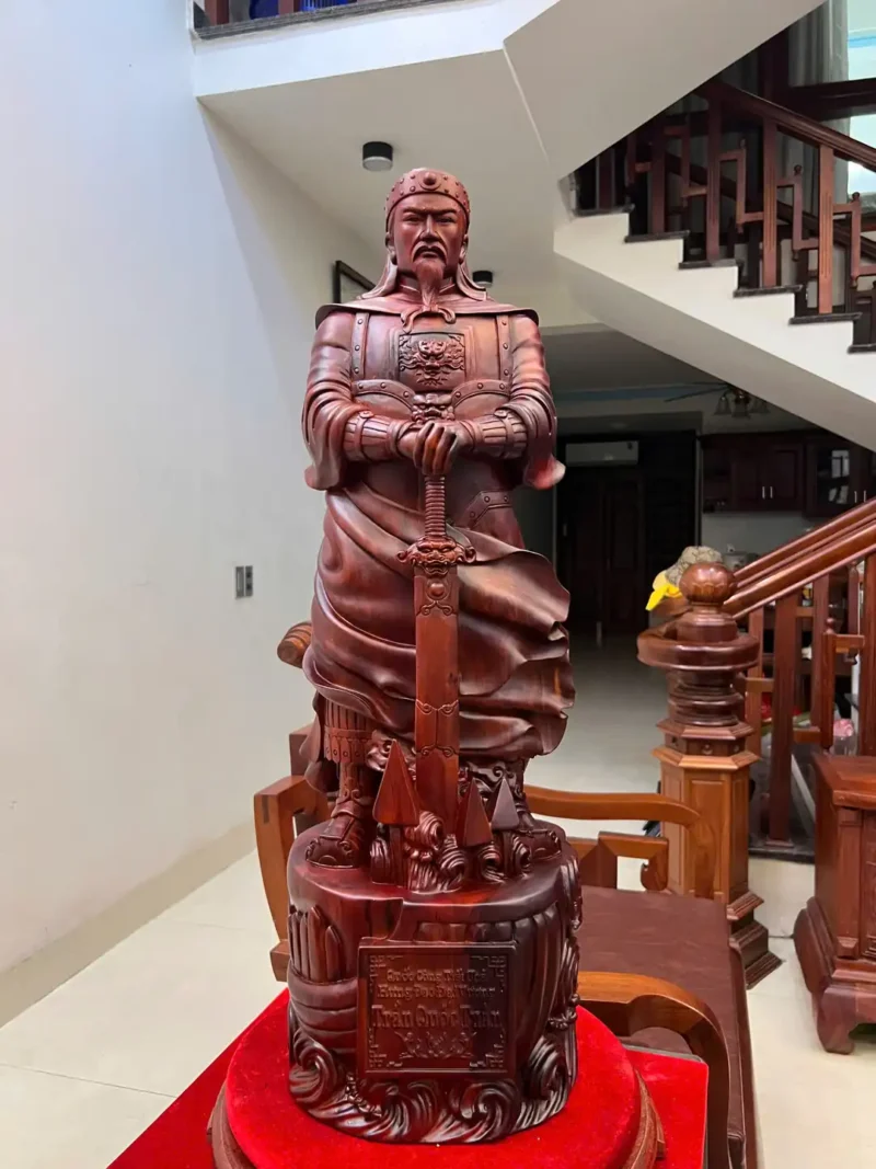 tran-quoc-tuan-G5920-2 Tượng Trần Quốc Tuấn Gỗ Tử Đàn Liền Khối G5920