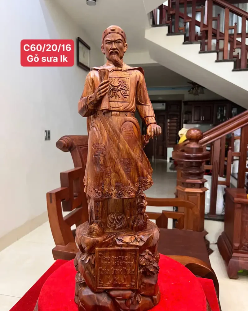 tran-quoc-tuan-G5970-1 Tượng Trần Quốc Tuấn Gỗ Sưa Đỏ Liền Khối G5970