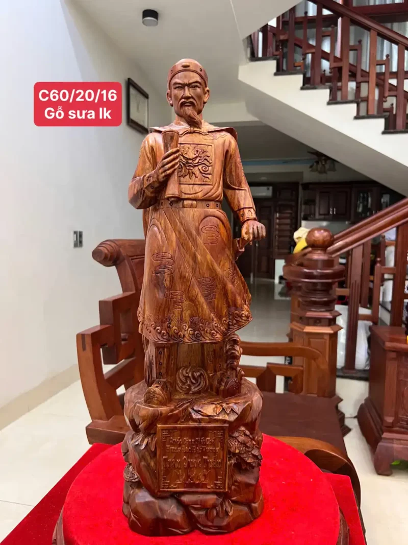 tran-quoc-tuan-G5970-1 Tượng Trần Quốc Tuấn Gỗ Sưa Đỏ Liền Khối G5970