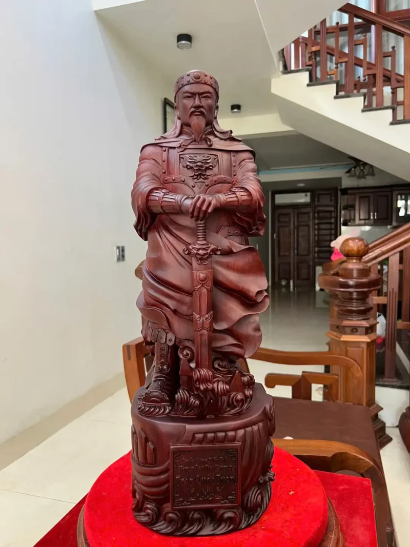 tran-quoc-tuan-G6105-6 Tượng Trần Quốc Tuấn Chống Kiếm Gỗ Tử Đàn Liền Khối G6105