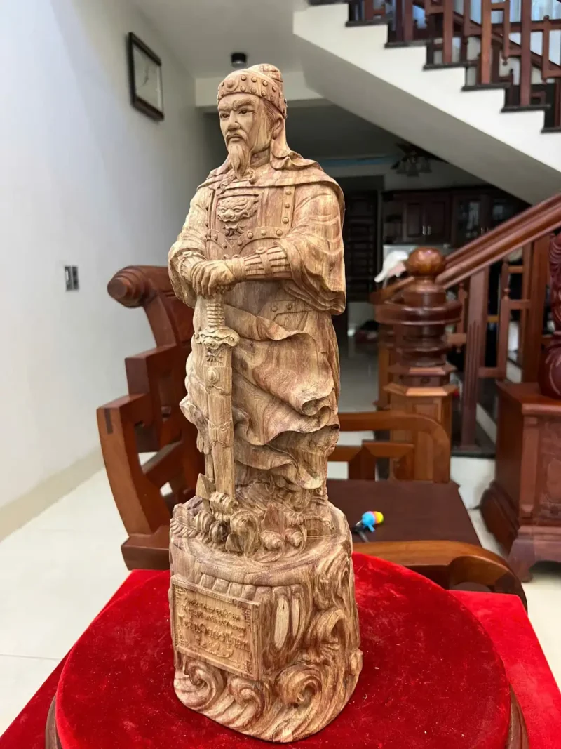 tran-quoc-tuan-G6107-3 Tượng Trần Quốc Tuấn Gỗ Sưa Bắc Mộc Đẹp Có Sơn G6107