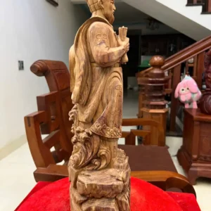 tran-quoc-tuan-G6159-7 Tượng Trần Quốc Tuấn Gỗ Xưa Đỏ Liền Khối Có Sơn G6159