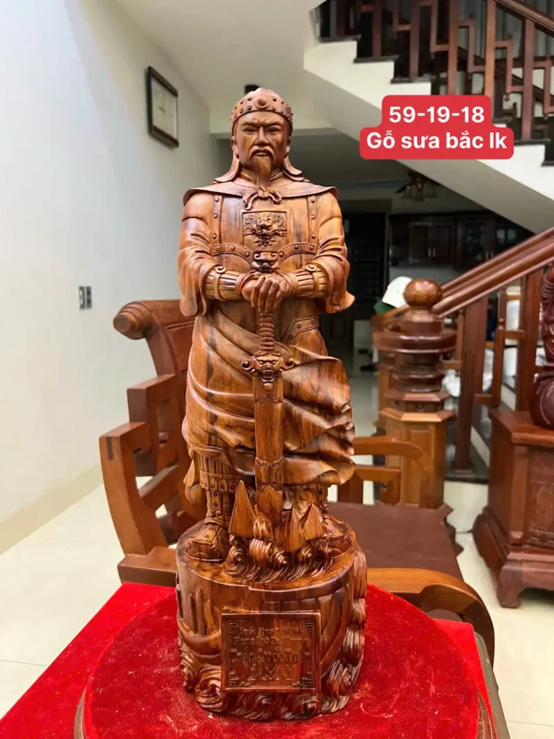 tran-quoc-tuan-G6213-1 Tượng Trần Quốc Tuấn Gỗ Sưa Bắc Liền Khối G6213