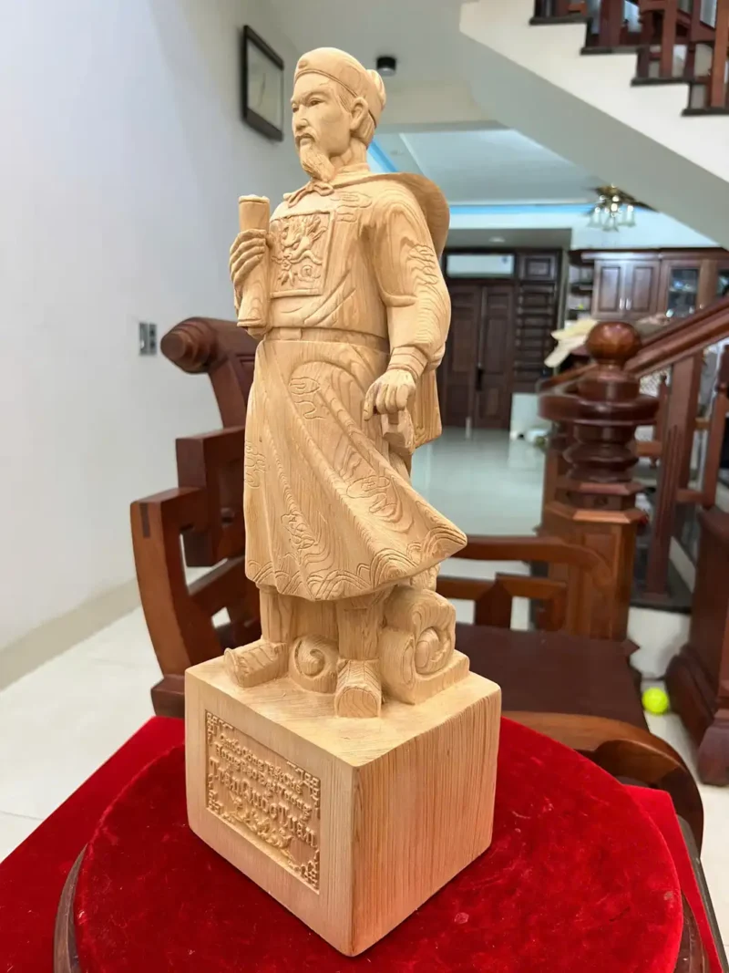 tran-quoc-tuan-G6297-4 Tượng Trần Quốc Tuấn Gỗ Ngọc Am Liền Khối Có Sơn G6297