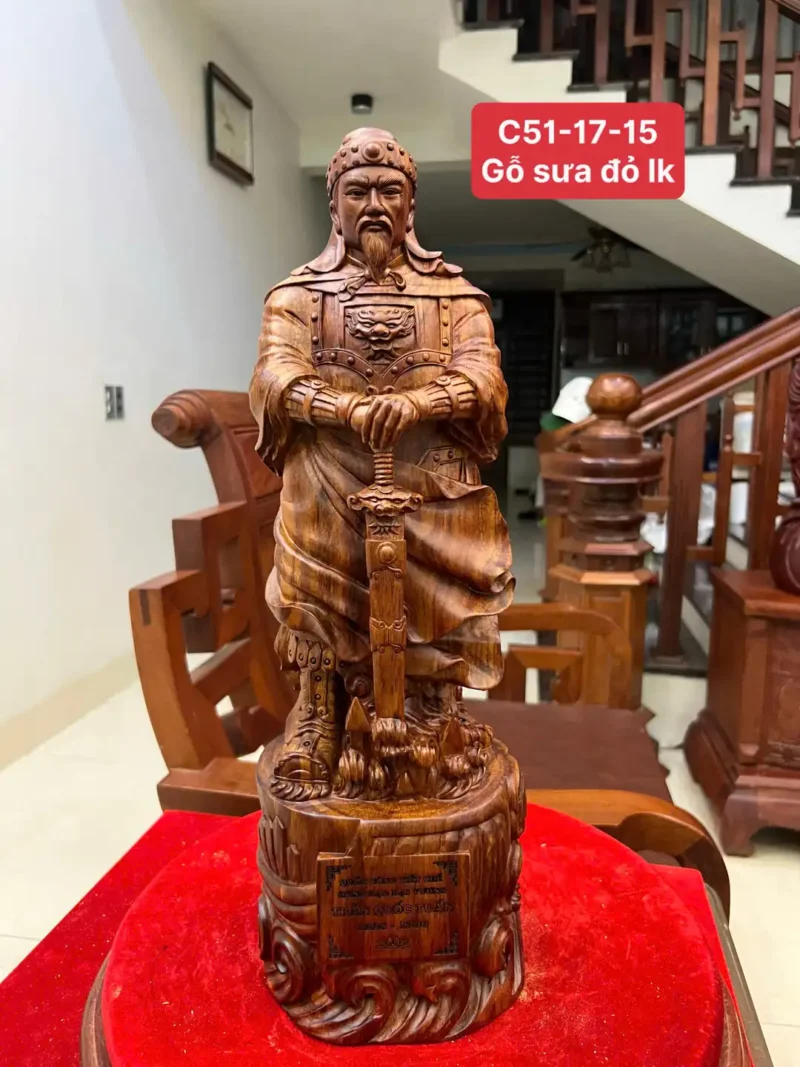 tran-quoc-tuan-G6340-1 Tượng Trần Quốc Tuấn Gỗ Sưa Đỏ Vân Đẹp Liền Khối G6340