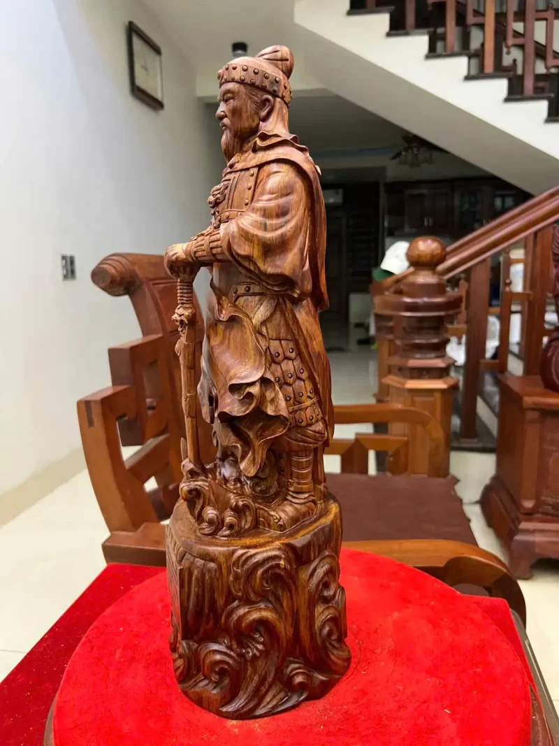 tran-quoc-tuan-G6340-6 Tượng Trần Quốc Tuấn Gỗ Sưa Đỏ Vân Đẹp Liền Khối G6340