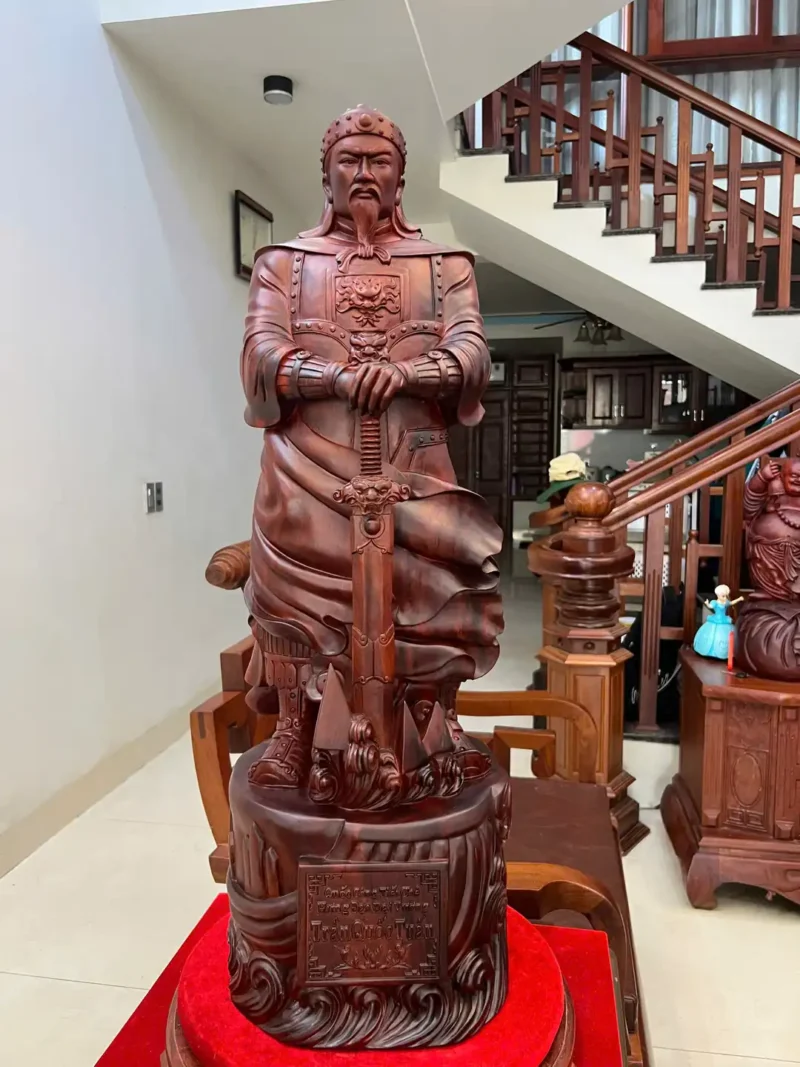 tran-quoc-tuan-G6444-2 Tượng Trần Quốc Tuấn Gỗ Tử Đàn Liền Khối To Nặng Đẹp G6444