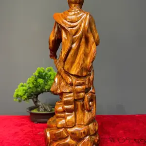 tran-quoc-tuan-go-sua-o-G5449-4 Tượng Trần Quốc Tuấn Gỗ Sưa Đỏ Bắc Liền Khối G5449
