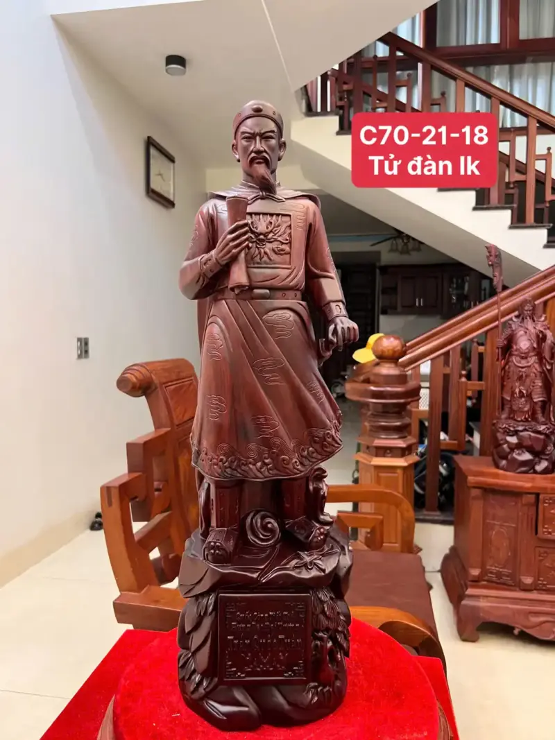 Tượng Trần Quốc Tuấn Gỗ Tử Đàn Liền Khối G5032