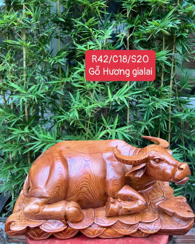 trau-nam-tien-G6295-1 Tượng Trâu Nằm Tiền Vàng Gỗ Hương Gia Lai Liền Khối G6295
