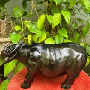 trau-ung-venh-G5358-4 Tượng Trâu Đứng Vểnh Sừng Gỗ Mun Hoa Hàng Đẹp Liền Khối G5358
