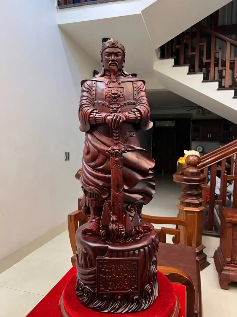tuong-tran-quoc-G5971-2 Tượng Trần Quốc Tuấn Chống Kiếm Gỗ Tử Đàn To Nặng Đẹp Liền Khối G5971