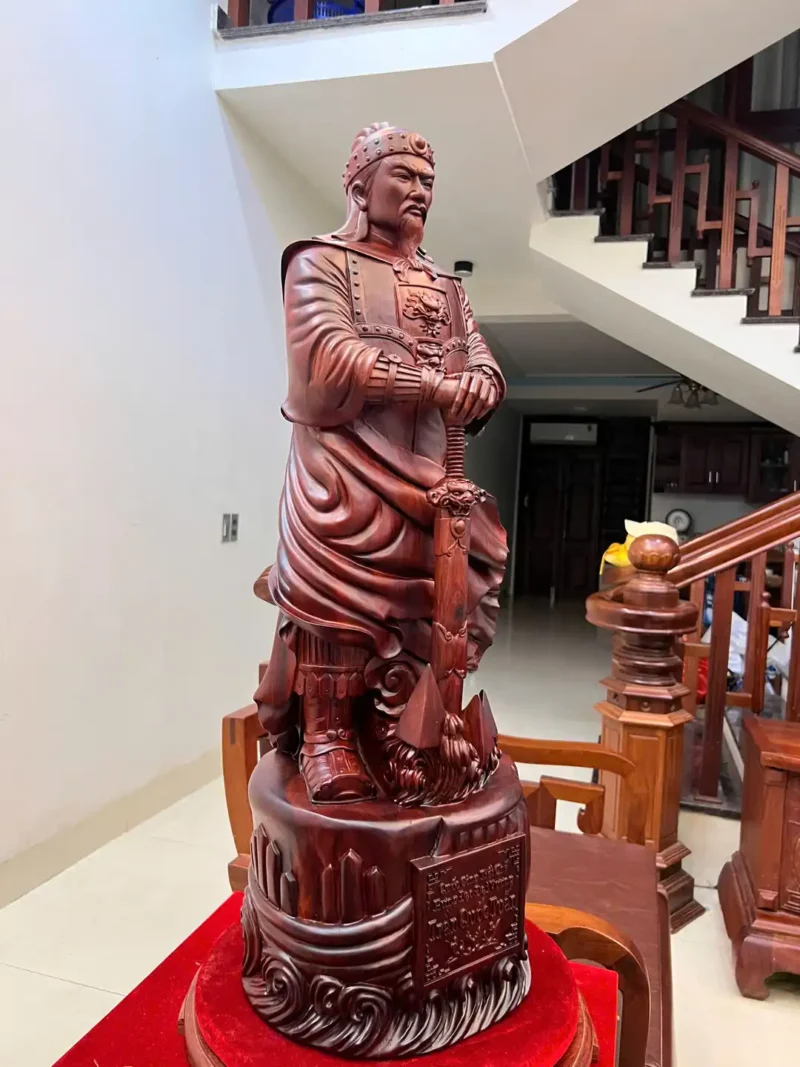 tuong-tran-quoc-G5971-7 Tượng Trần Quốc Tuấn Chống Kiếm Gỗ Tử Đàn To Nặng Đẹp Liền Khối G5971