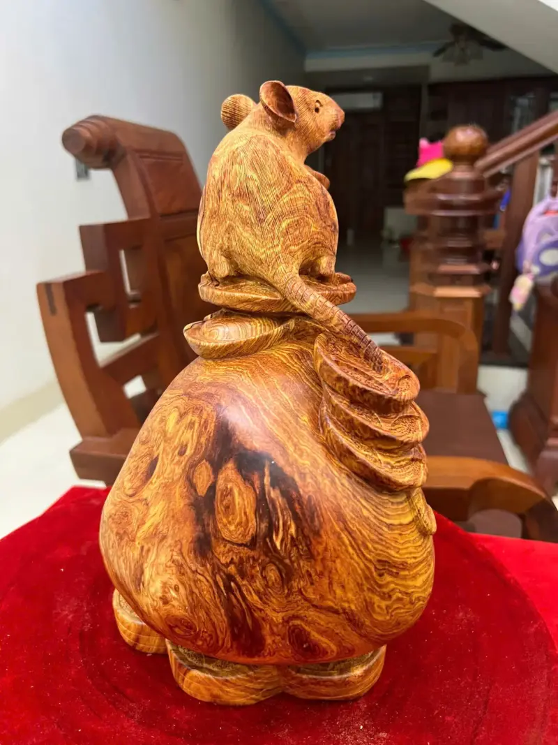 Tượng Gỗ Chuột Gỗ Cẩm Việt Siêu Vân Liền Khối 32 - 23 - 17