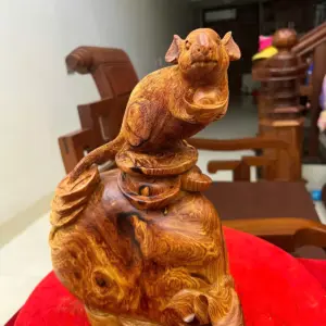 Tượng Gỗ Chuột Gỗ Cẩm Việt Siêu Vân Liền Khối 32 - 23 - 17