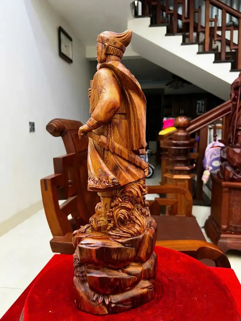 Tượng Gỗ Trần Quốc Tuấn Gỗ Sưa Bắc Liền Khối Mộc Đẹp Vân Tím 50 - 18 - 14