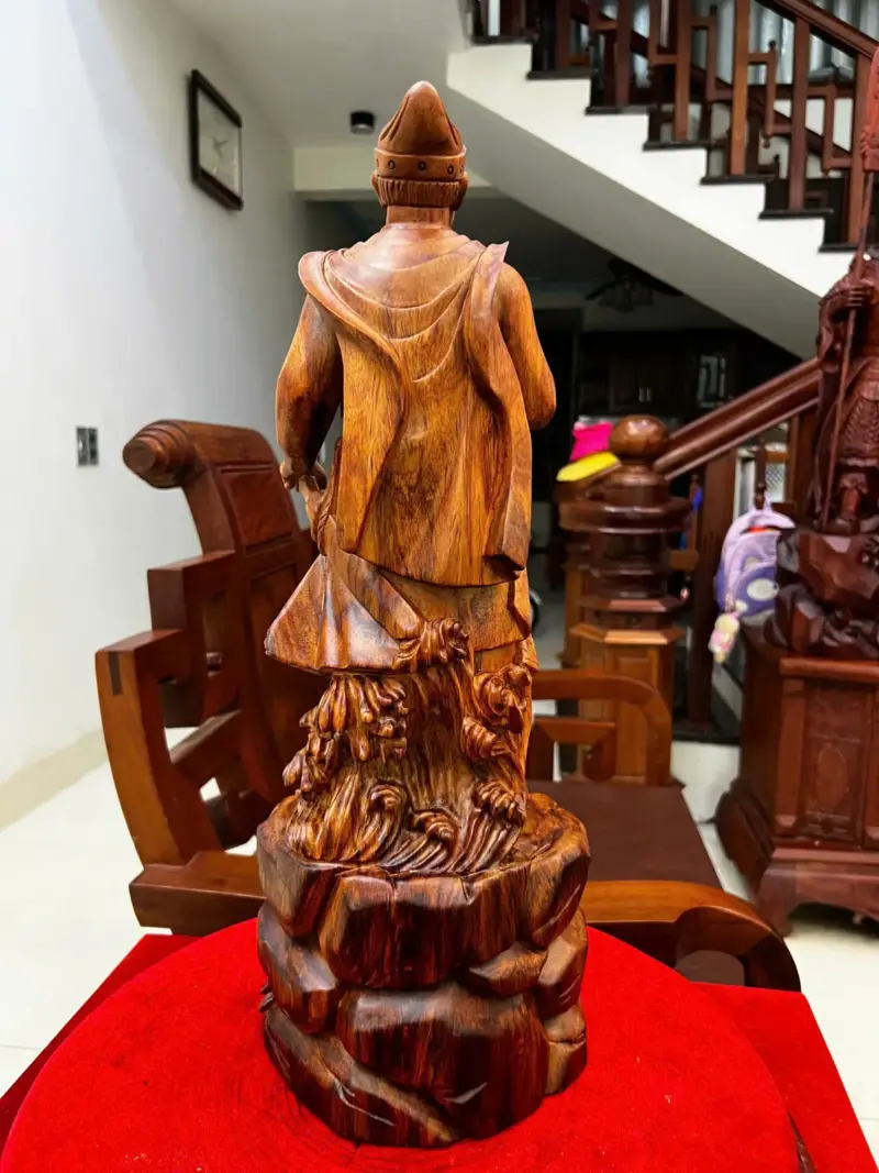 Tượng Gỗ Trần Quốc Tuấn Gỗ Sưa Bắc Liền Khối Mộc Đẹp Vân Tím 50 - 18 - 14