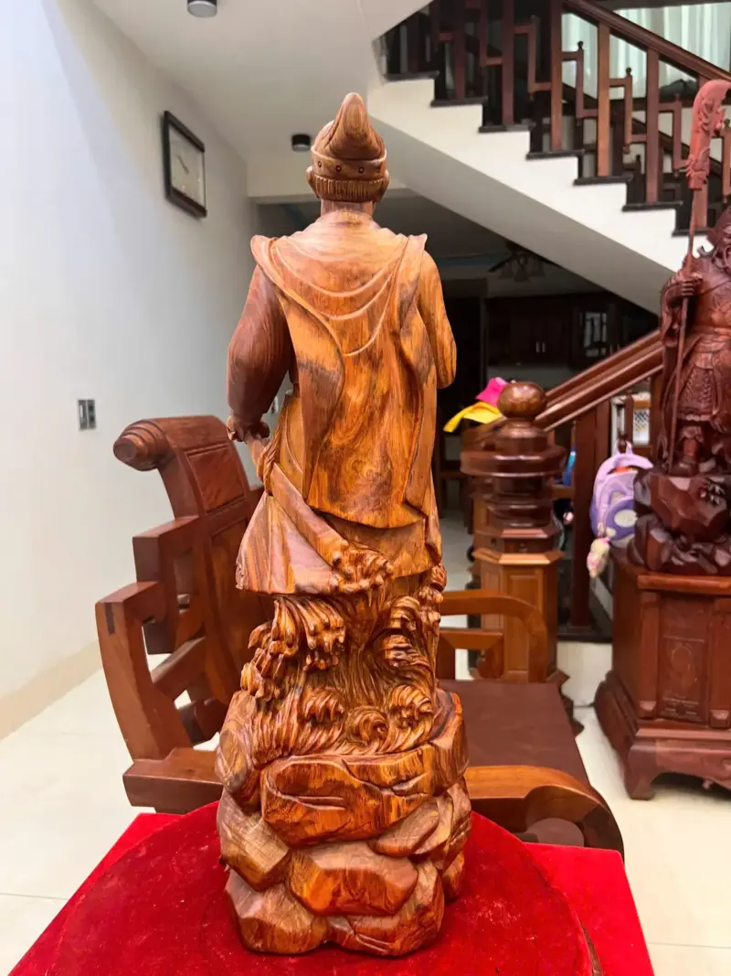 Tượng Gỗ Trần Quốc Tuấn Gỗ Sưa Bắc Liền Khối Vân Tím 60 - 19 - 16
