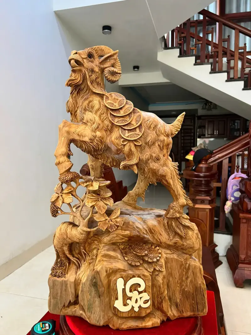 Tượng Gỗ Nhất Dê Gỗ Ngọc Am To Đẹp Gỗ Già Đang Lên Tuyết Liền Khối 76 - 46 - 22