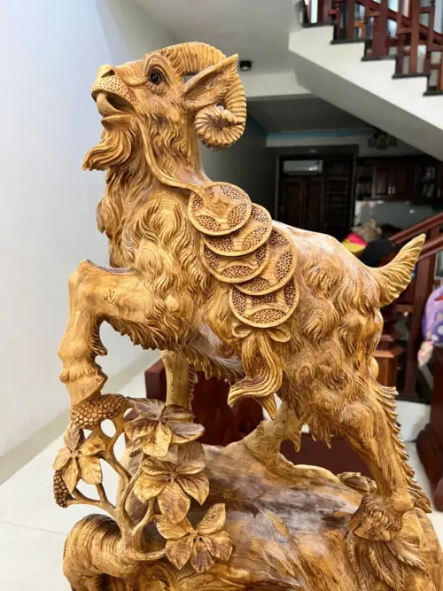 Tượng Gỗ Nhất Dê Gỗ Ngọc Am To Đẹp Gỗ Già Đang Lên Tuyết Liền Khối 76 - 46 - 22