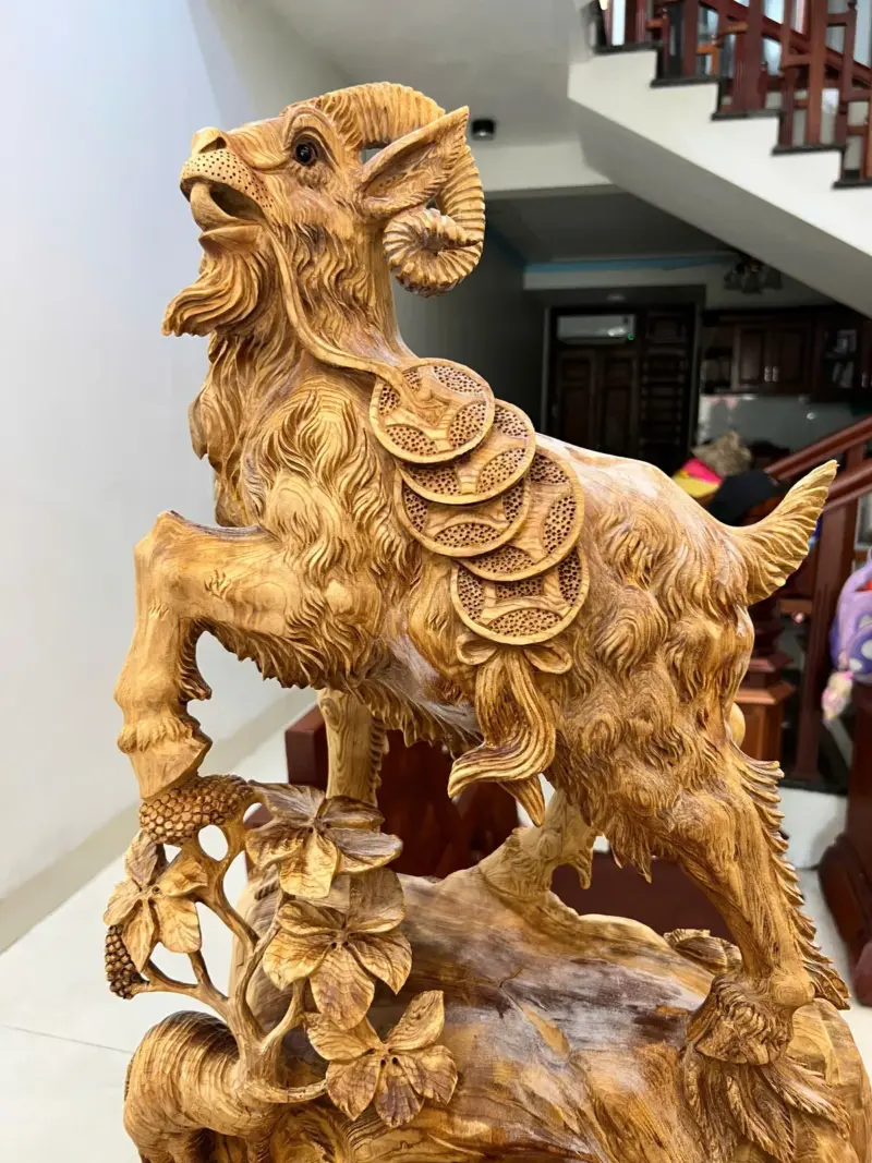 Tượng Gỗ Nhất Dê Gỗ Ngọc Am To Đẹp Gỗ Già Đang Lên Tuyết Liền Khối 76 - 46 - 22