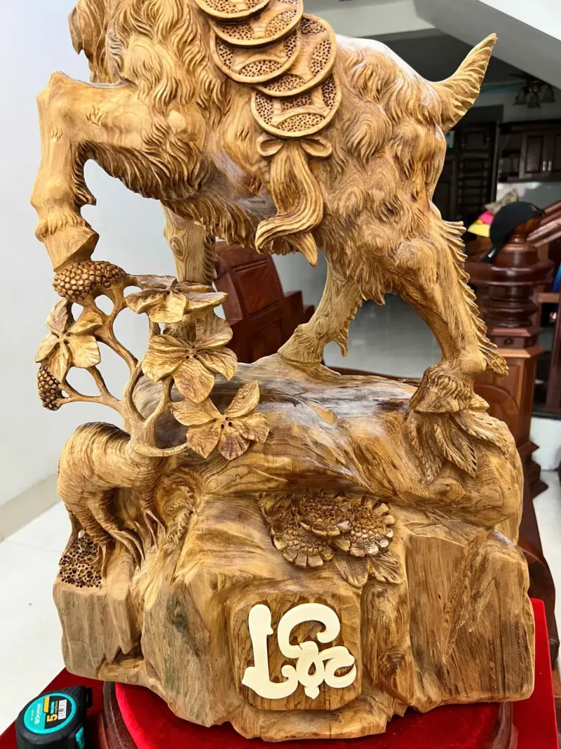 Tượng Gỗ Nhất Dê Gỗ Ngọc Am To Đẹp Gỗ Già Đang Lên Tuyết Liền Khối 76 - 46 - 22