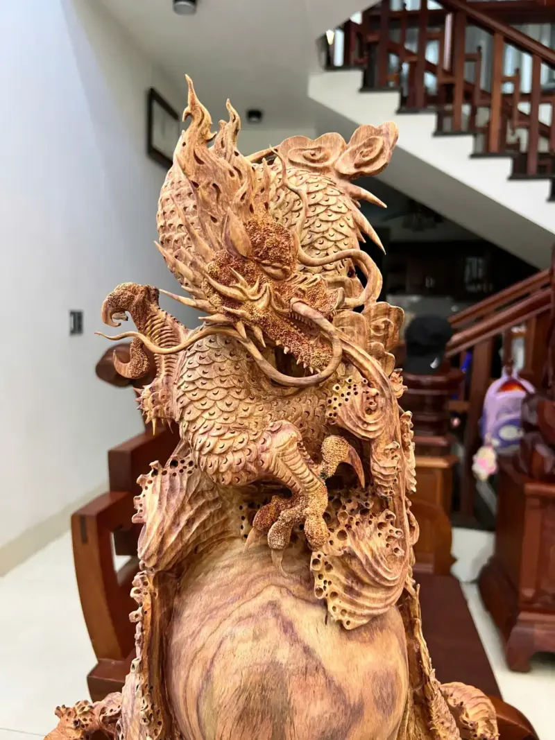 Tượng Gỗ Nhất Long Gỗ Sưa Bắc Liền Khối Mộc Vân Tím 56 - 37 - 22