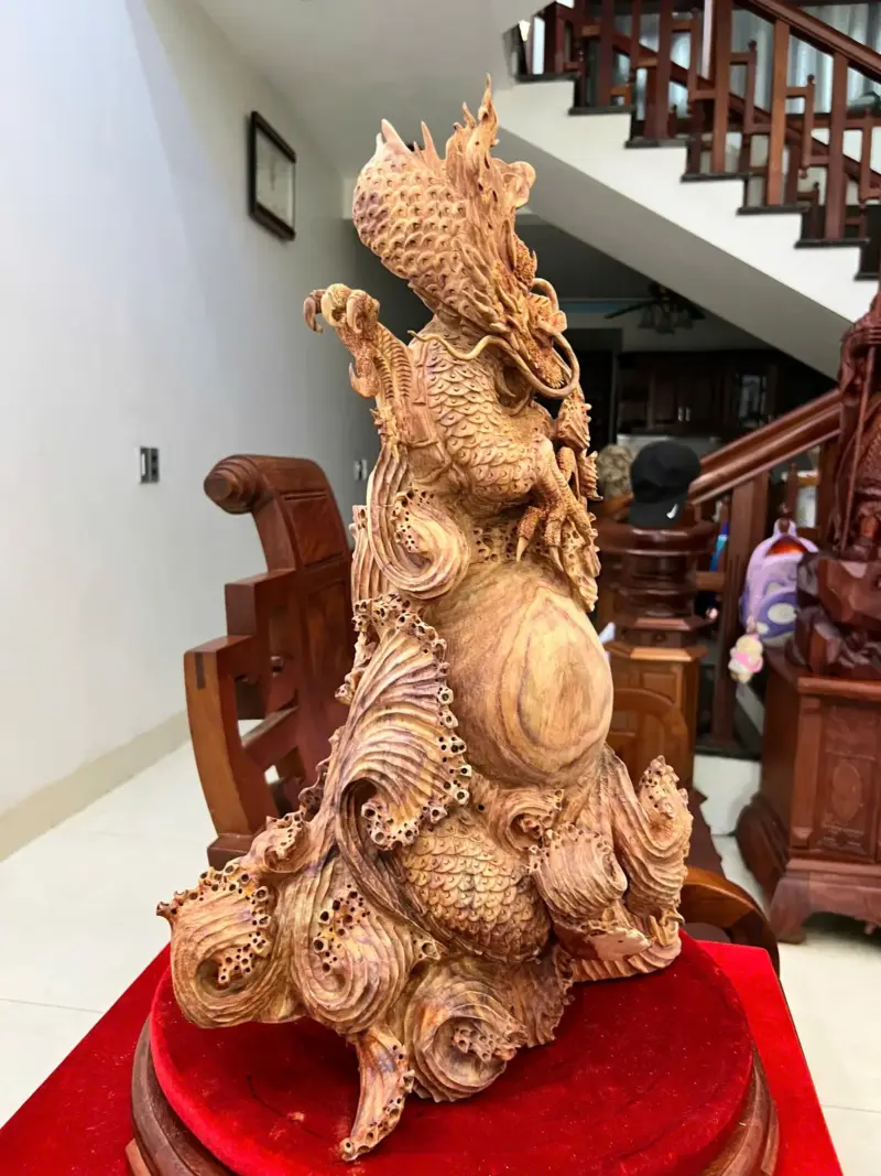 Tượng Gỗ Nhất Long Gỗ Sưa Bắc Liền Khối Mộc Vân Tím 56 - 37 - 22