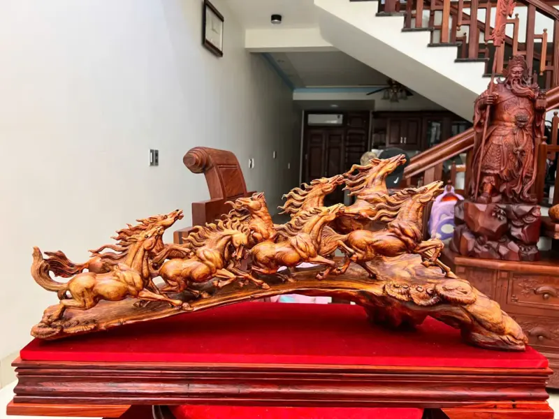 Tượng Gỗ Cầu Bát Mã Gỗ Sưa Bắc Liền Khối 27 - 69 - 17