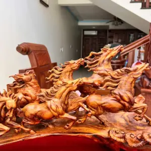 Tượng Gỗ Cầu Bát Mã Gỗ Sưa Bắc Liền Khối 27 - 69 - 17