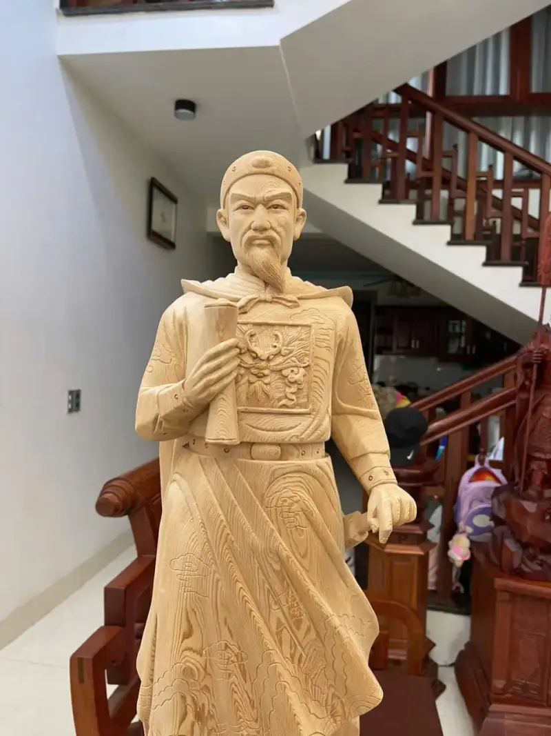 Tượng Gỗ Trần Quốc Tuấn Gỗ Ngọc Am Liền Khối 80 - 23 - 18