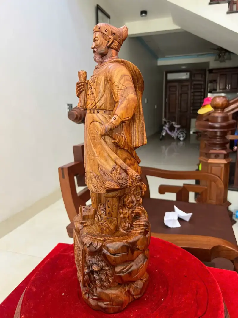 Tượng Gỗ Trần Quốc Tuấn Gỗ Sưa Bắc Liền Khối 50 - 16 - 14