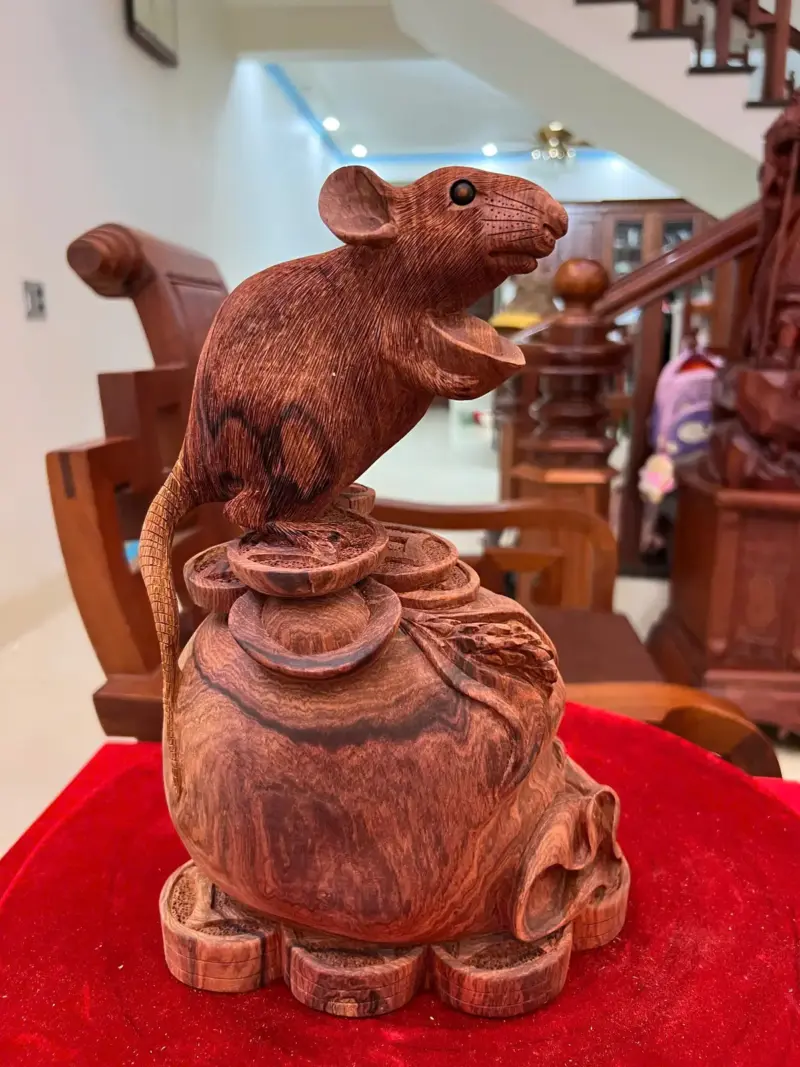 Tượng Gỗ Chuột Bê Vàng Gỗ Cẩm Việt Liền Khối (Mộc) 31 - 20 - 14