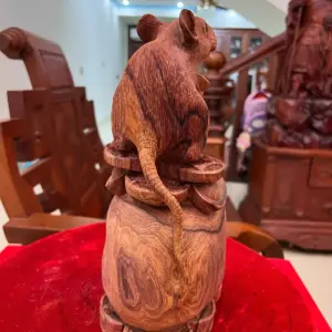 Tượng Gỗ Chuột Bê Vàng Gỗ Cẩm Việt Liền Khối (Mộc) 31 - 20 - 14