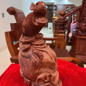 Tượng Gỗ Chuột Bê Vàng Gỗ Cẩm Việt Liền Khối (Mộc) 31 - 20 - 14