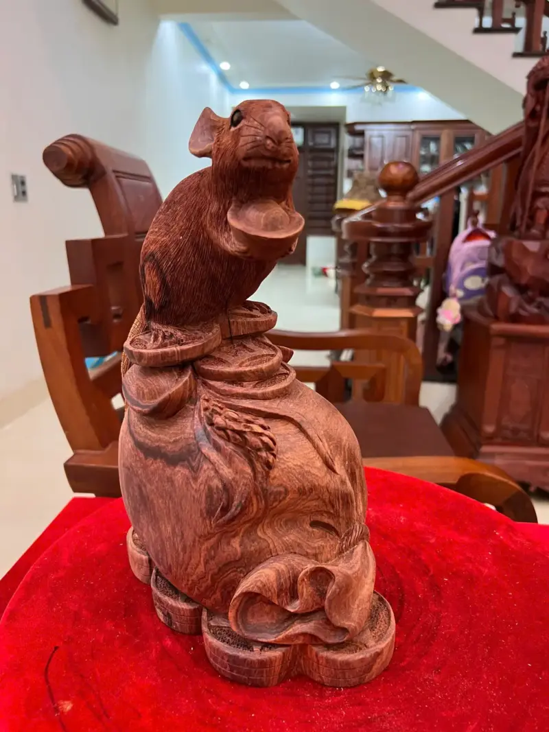 Tượng Gỗ Chuột Bê Vàng Gỗ Cẩm Việt Liền Khối (Mộc) 31 - 20 - 14