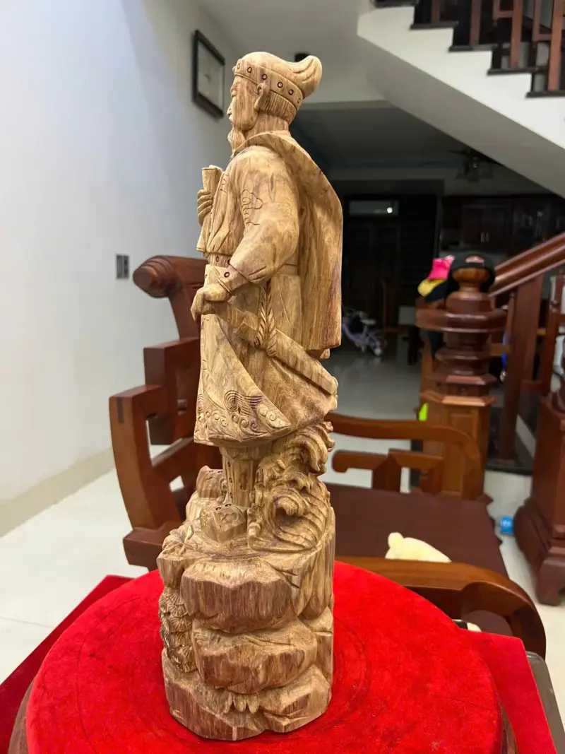 Tượng Gỗ Trần Quốc Tuấn Gỗ Sưa Bắc Liền Khối 50 - 18 - 14