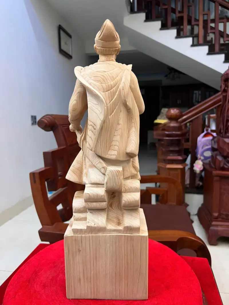 Tượng Gỗ Trần Quốc Tuấn Gỗ Ngọc Am Liền Khối 50 - 15 - 12