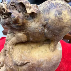 Tượng Gỗ Heo Gỗ Nu Ngọc Am Liền Khối Đang Lên Tuyết 21 - 23 - 21