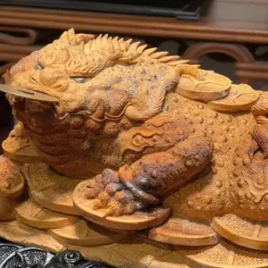 Tượng Cóc Gỗ Hoàng Đàn Cao 22cm