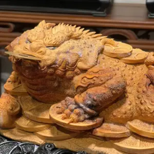 Tượng Cóc Gỗ Hoàng Đàn Cao 22cm